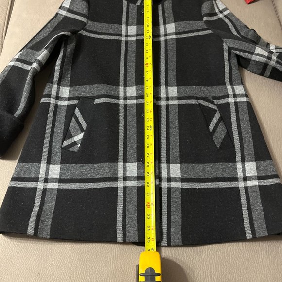 Le Chateau Plaid Pleated Jacket - Picture 10 of 10